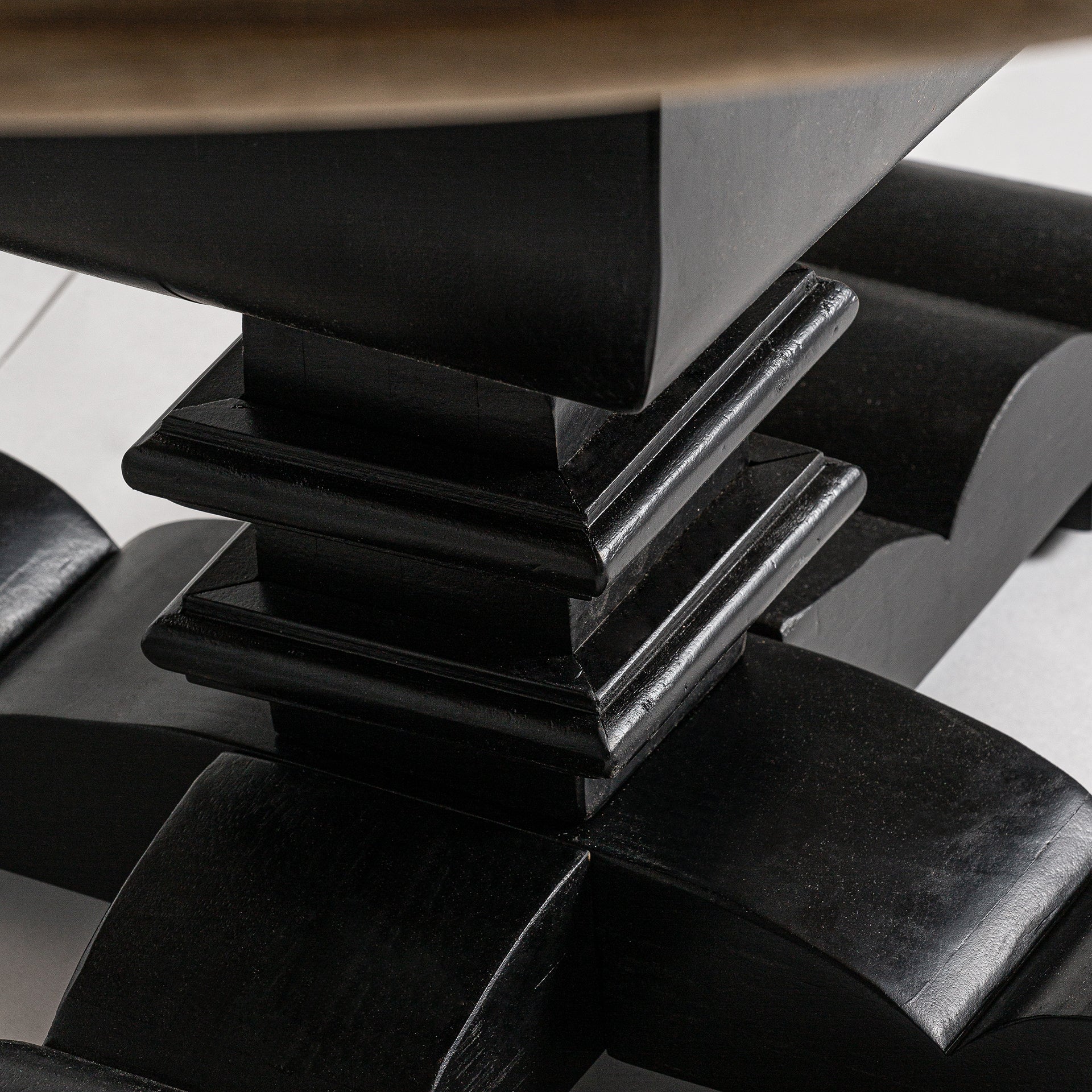 ABO DINING TABLE